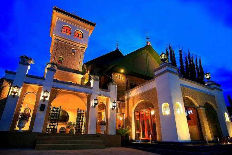 The Castle Chiang Mai Hotel Bagian luar foto
